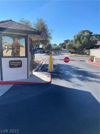 Photo #2: 2367518 Listing