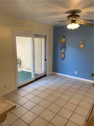 Photo #5: 2367518 Listing