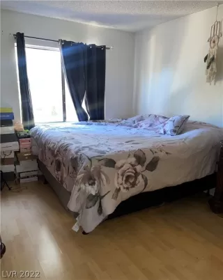 Photo #5: 2367570 Listing 