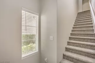 Photo #2: 2367577 Listing 