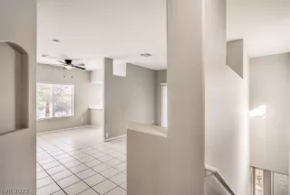 Photo #3: 2367577 Listing 