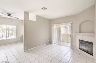 Photo #4: 2367577 Listing 