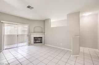 Photo #5: 2367577 Listing 