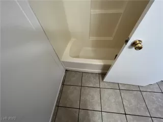 Photo #6: 2367599 Listing 