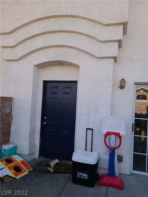 MLS: 2367614 Condo For Sale