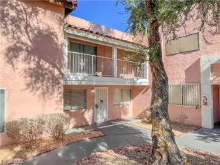 Photo #1: 2367672 Listing 