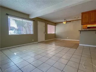 Photo #5: 2367672 Listing 