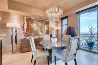 Photo #6: 2367686 Listing