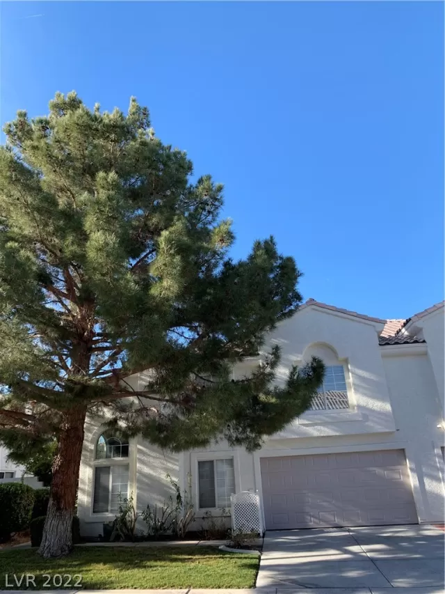 MLS: 2367702 Condo For Sale