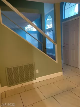 Photo #6: 2367702 Listing 