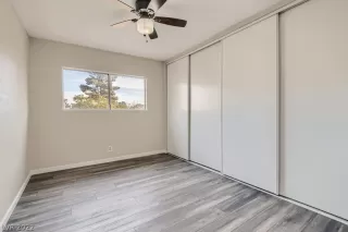 Photo #5: 2367704 Listing