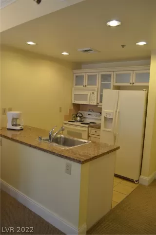 Photo #3: 2367719 Listing 