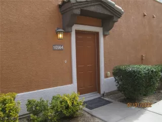 Photo #1: 2367729 Listing 