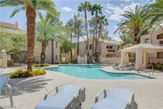 Photo #1: 2367737 Listing