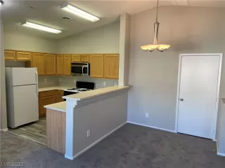 Photo #3: 2367743 Listing 