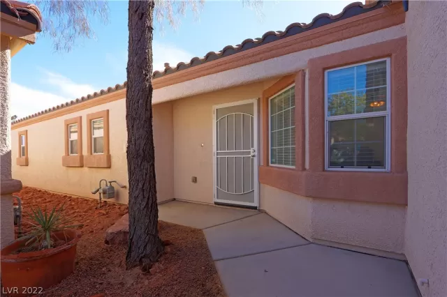 MLS: 2367763 Condo For Sale