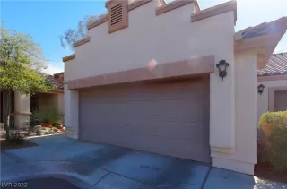 Photo #2: 2367763 Listing