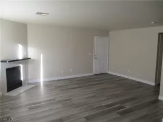 Photo #6: 2367772 Listing 