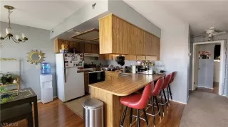 Photo #1: 2367783 Listing