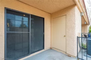 Photo #4: 2367797 Listing