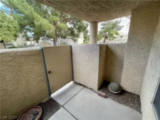 Photo #3: 2367813 Listing