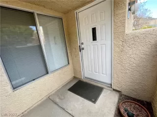 Photo #4: 2367813 Listing