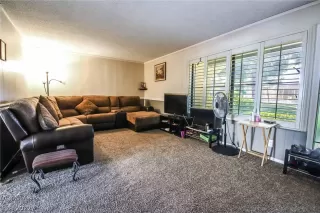 Photo #2: 2367815 Listing