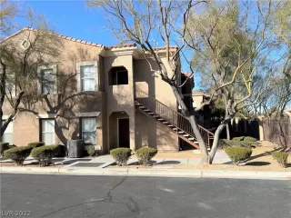 Photo #2: 2367894 Listing