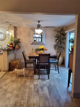 Photo #6: 2367904 Listing