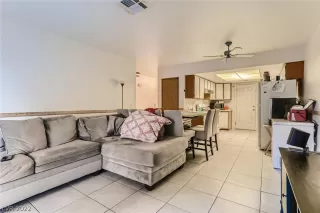 Photo #2: 2367908 Listing