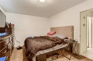 Photo #6: 2367908 Listing