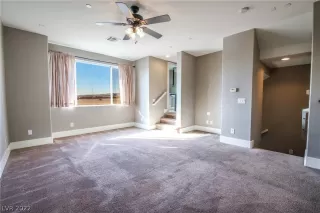 Photo #4: 2367916 Listing