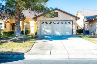 Photo #1: 2367923 Listing 