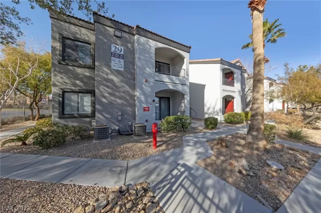 MLS: 2367933 Condo For Sale