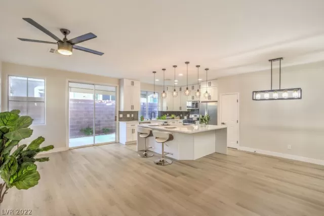 MLS: 2367950 Condo For Sale