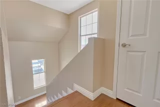 Photo #1: 2367980 Listing