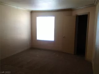 Photo #3: 2367981 Listing