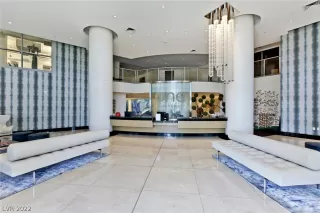 Photo #1: 2367993 Listing 