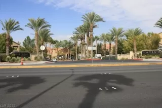 Photo #1: 2368004 Listing