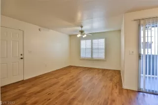 Photo #3: 2368009 Listing