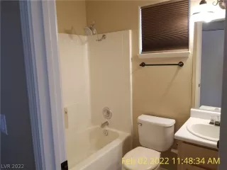Photo #6: 2368013 Listing 