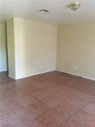 Photo #1: 2368034 Listing 