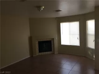 Photo #2: 2368034 Listing 