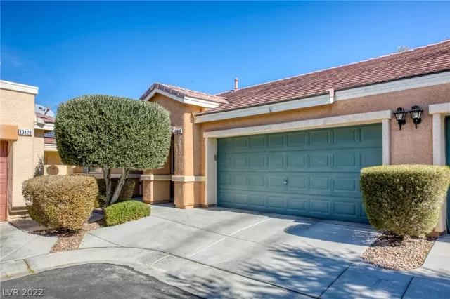 MLS: 2368089 Condo For Sale