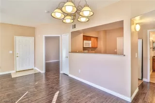 Photo #5: 2368112 Listing