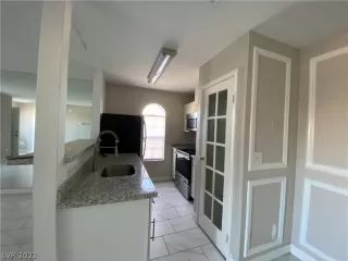 Photo #2: 2368126 Listing 