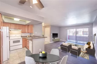 Photo #6: 2368129 Listing 
