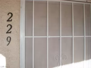 Photo #1: 2368139 Listing 