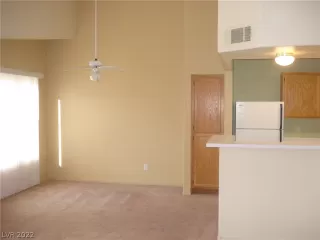 Photo #6: 2368139 Listing 