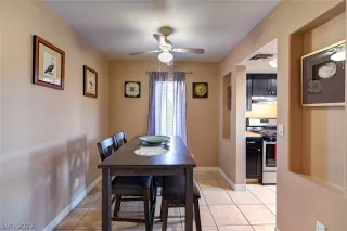 Photo #4: 2368166 Listing 